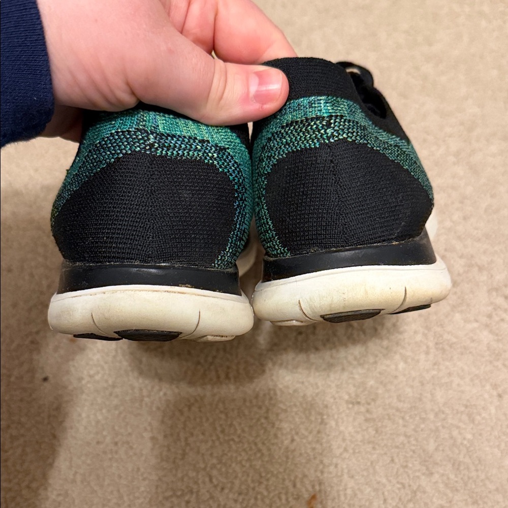 Nike Black and Green Free 4.0 Flyknit Sneakers - Picture 7 of 8